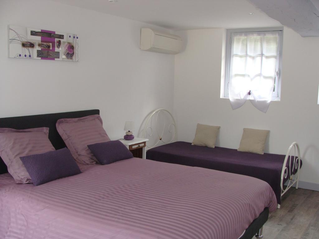Le Vieux Castel Bed & Breakfast Goustranville Dış mekan fotoğraf